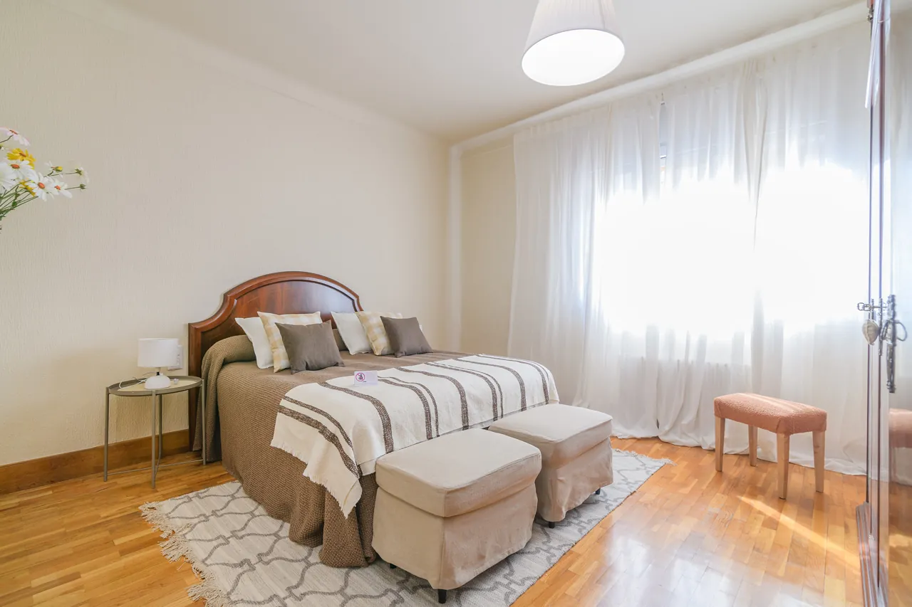 Piso con jardín en Plaza Catalunya, Plaça Catalunya, Manresa — Habitación principal