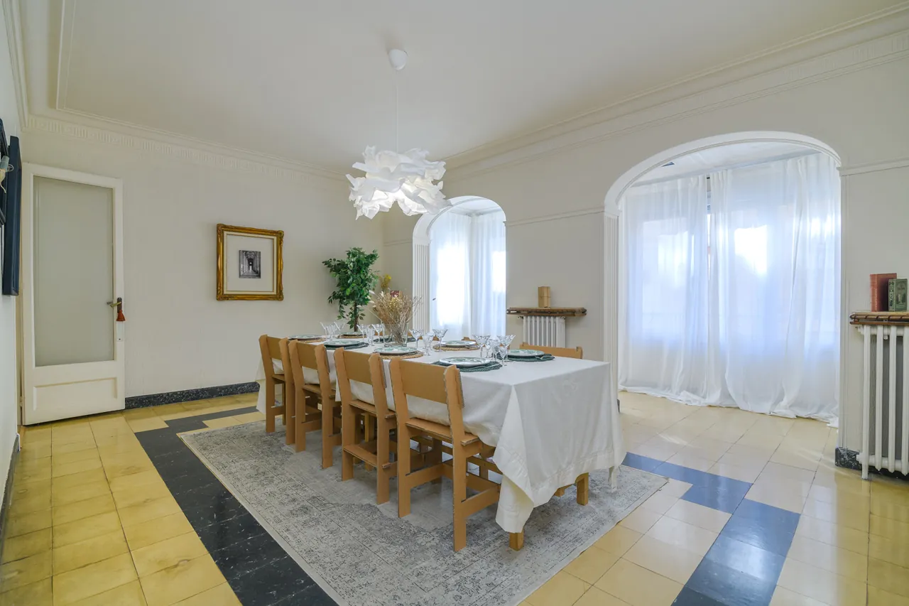 Piso con jardín en Plaza Catalunya, Plaça Catalunya, Manresa — Comedor
