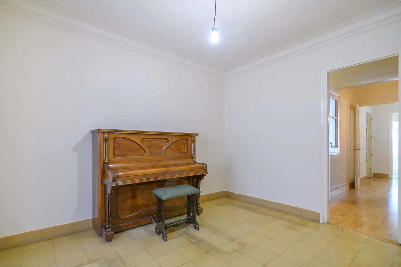 Piso con jardín en Plaza Catalunya, Plaça Catalunya, Manresa — Sala piano